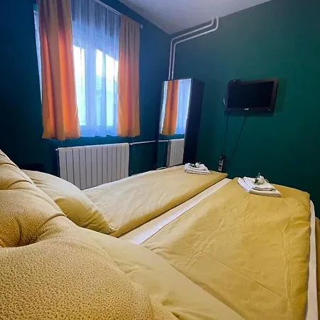 Dusan Lux Vracar Hram