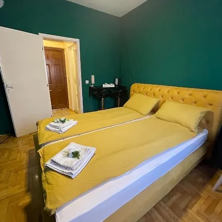 Dusan Lux Vracar Hram * Belgrade